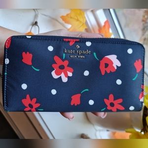 Kate Spade Navy Floral Zip Wallet NWTs